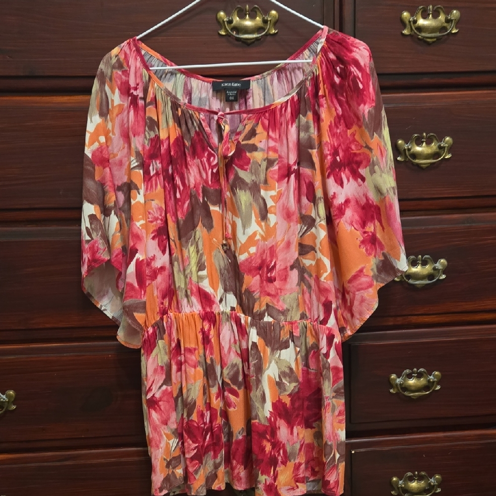 Karen Kane Red and Orange Floral Blouse Size 0X